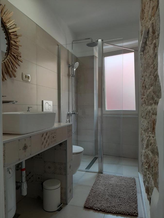 Apartment Lino - City Center 罗维尼 外观 照片