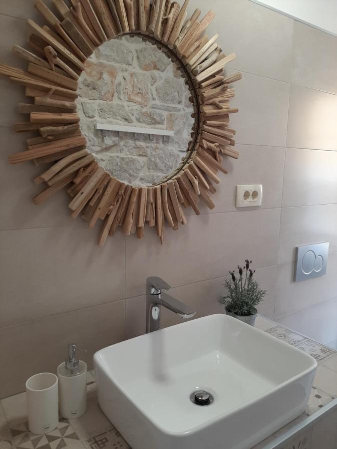 Apartment Lino - City Center 罗维尼 外观 照片
