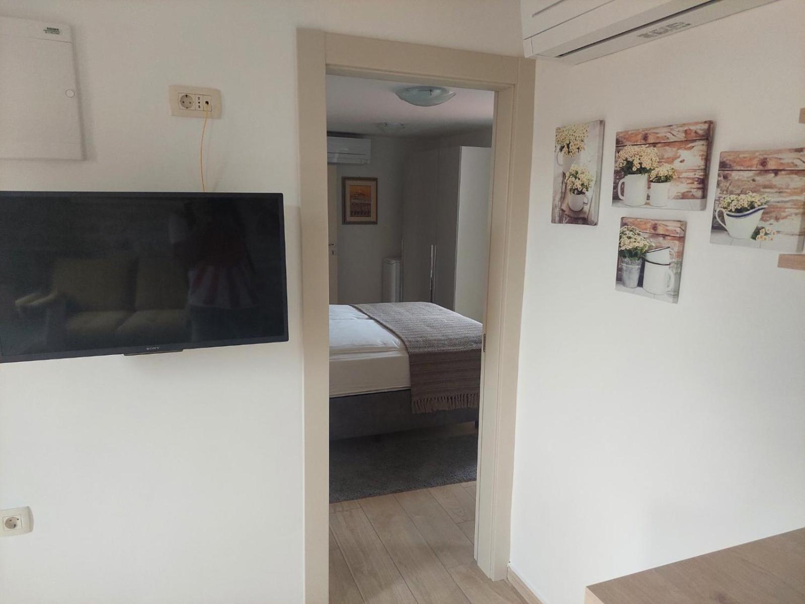 Apartment Lino - City Center 罗维尼 外观 照片